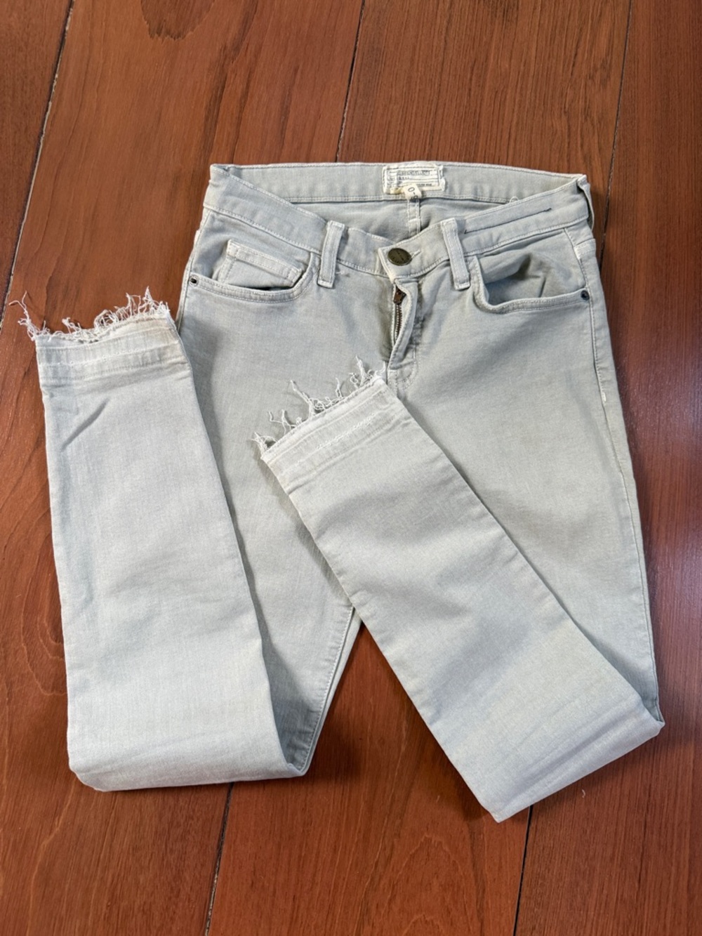 Current/Elliott Light Gray Frayed Hem Cropped Skinny Jeans